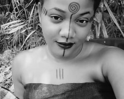 Gift Iheme on a film set