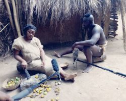 Gift Iheme on a film set
